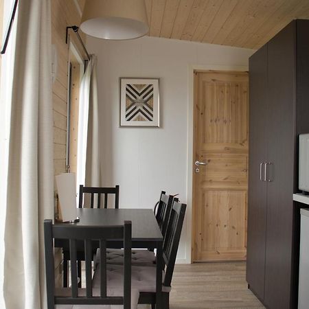 Holmasel Riverside Cabin 2 Arabaer Esterno foto